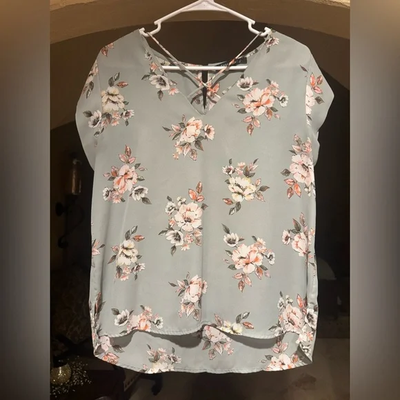 Sweet Rain Floral Blouse in Soft Gray and Pink - Picture 1 of 3